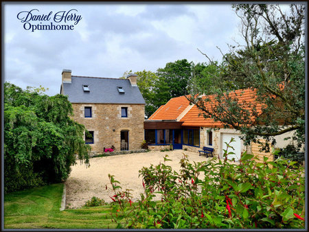 ancien corps de ferme rénové avec terrain