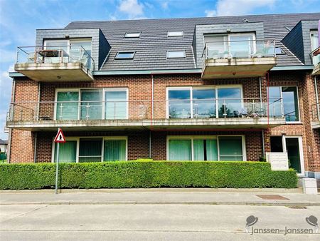 appartement te huur in moerzeke met 2 slaapkamers