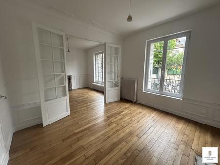 location bureaux et commerces à asnières-sur-seine (92600) : à louer / 57m² asnières-sur-s