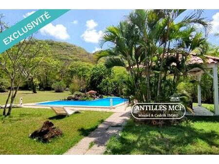 splendide villa au diamant avec superbe piscine et terrain de 4491 m²
