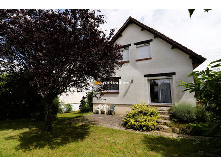 maison 3 chambres sur sous-sol dans le bourg de saint-cyr-en