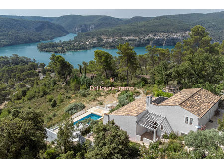 superbe villa au lac d'esparron-de-verdon (04800) - une opportunité unique !