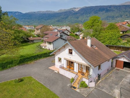 dpt ain (01)  à vendre cessy maison p5 de 171 3 m² - terrain de 1 350 00 m²