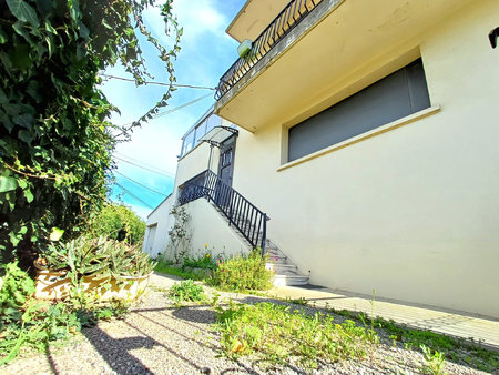 3 pièces 77 m2 haut de villa t3/4 le pradet jardin garage