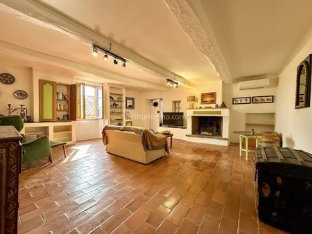 vente propriété 5 pièces 162 m²