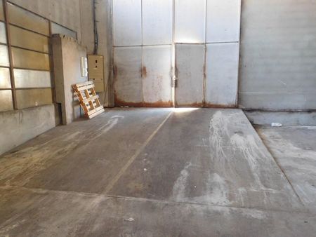 garage  entrepôt 1 pièce 206 m² oyonnax