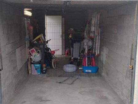 garage/box 7 m² saran