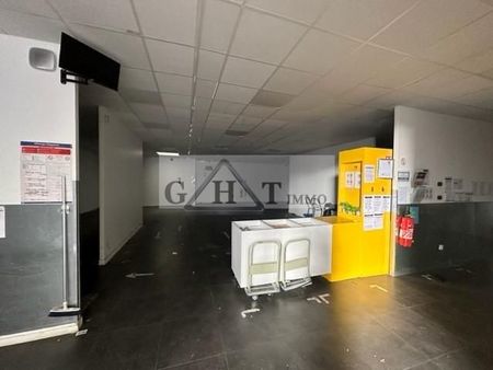 local bureaux 315 m²