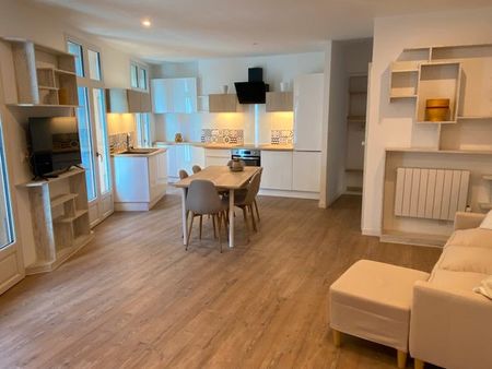 appartement entièrement rénové 79m2  équipé et meublé