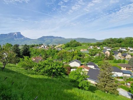 terrain saint jeoire prieuré 710m2