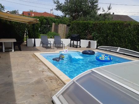 maison rénovée avec piscine