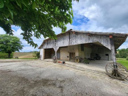 ferme 4 pièces 140 m²