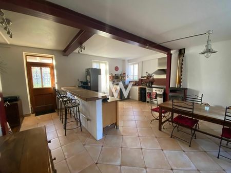 vente d'une maison de 4 pièces (142 m²) à chevrainvilliers