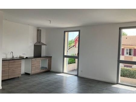 location appartement  72 m² t-3 à biganos  984 €