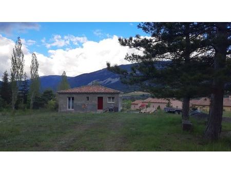 maison sur terrain 2000m²