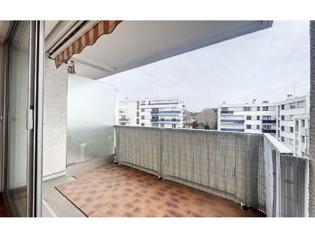 appartement biarritz 47 m² t-2 à vendre  300 000 €