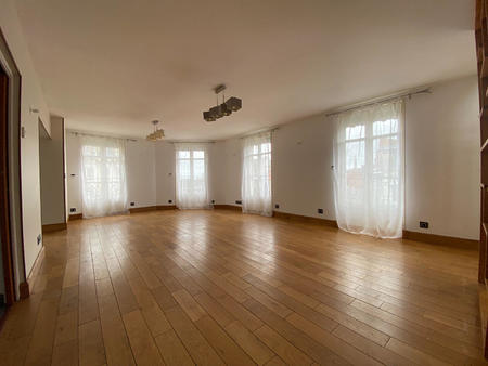 location appartement 5 pièces à angers centre (49000) : à louer 5 pièces / 134m² angers ce