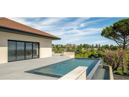 maison avec piscine et terrasse saint-cyr-au-mont-d'or (69)