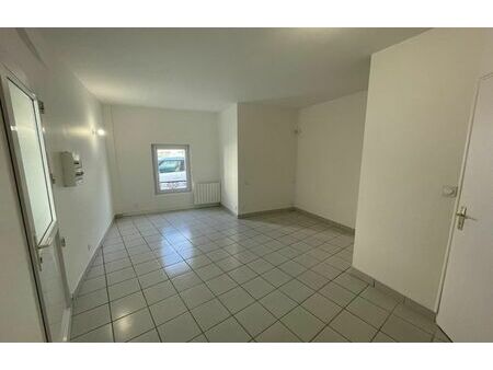 location appartement 1 pièce 23 m² quimper (29000)
