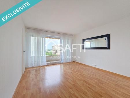 très bel appartement lumineux avec balcon et cave