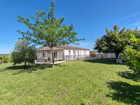 grande maison familiale à seulement 10 min de saintes