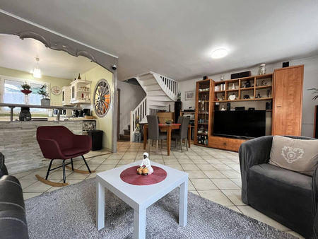 vente maison 6 pièces  98.00m²  émerainville