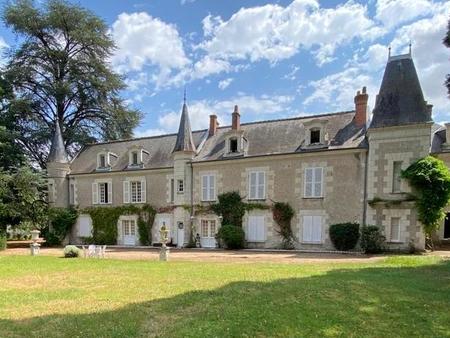 un château tout droit sorti d’un conte de fées - un hommage à la beauté - un joyau de...