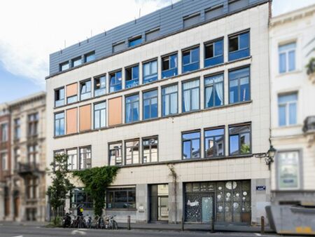 haut st-gilles  deux bureaux rénovés