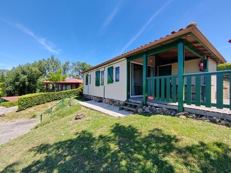 chalet avec vue sur dégagée + terrain dans un parc de loisir résidentiel à 8 minutes de au