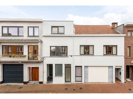 dit knappe appartement op wandel afstand van de grote markt staat te huur!