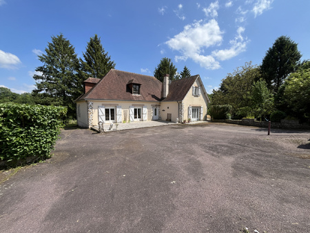 maison 8 pièces - 241m² - st hilaire le chatel