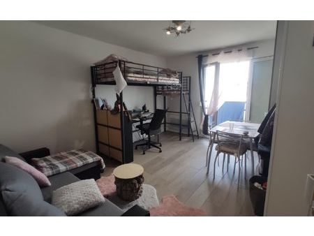 location appartement  24 m² t-2 à dourdan  550 €