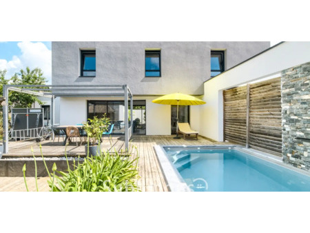maison avec piscine et terrasse arradon (56)