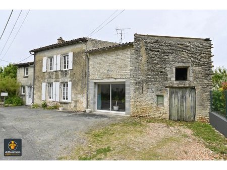 maison en pierre 100m² à epannes