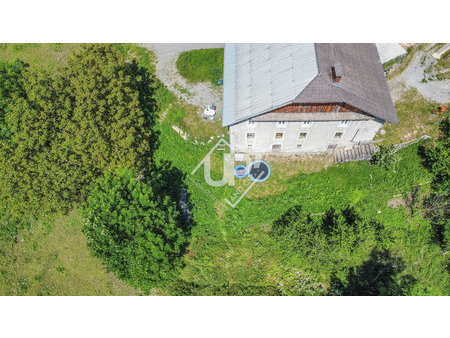 maison avec potentiel dans un secteur calme et naturel