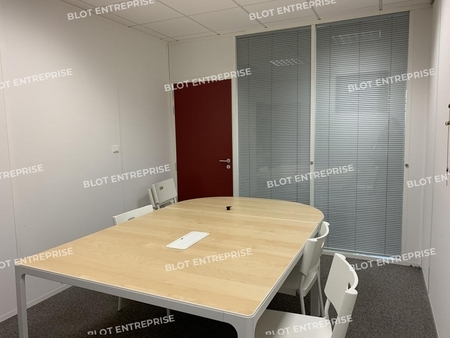 location de bureau de 135 m² à saint-herblain - 44800