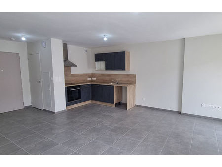 location appartement 2 pièces 51 m² montrond-les-bains (42210)