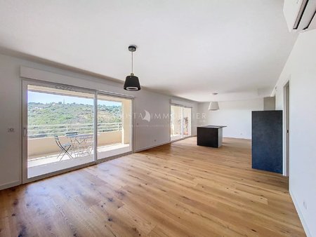 a vendre - vue mer et maquis dernier etage - appartement t4