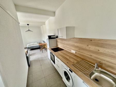 studio 1 pièce 27 m²