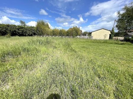 terrain à bâtir de 1700 m² à bergerac (24)