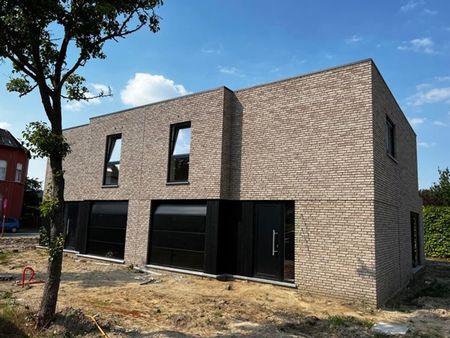 nieuwbouw woning met 3 slpk en garage te sint-amandsberg