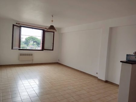 location appartement 2 pièces 56 m²