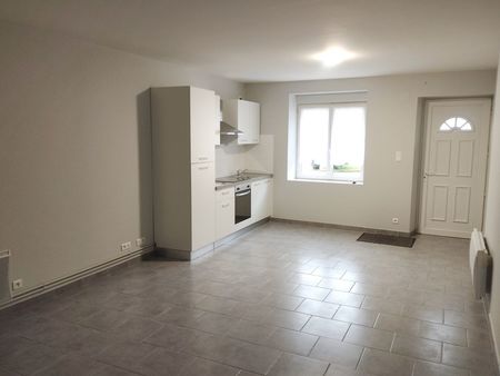 appartement f4 dans maison de village