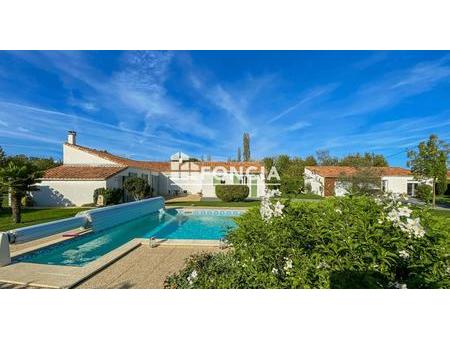 vente maison piscine à amuré (79210) : à vendre piscine / 132m² amuré