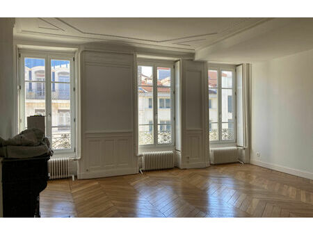 location appartement 4 pièces 144 m² lyon 2 (69002)