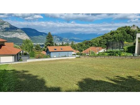 terrain 698m² haut de sassenage