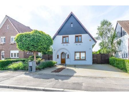 magnifique villa rénovée 3 chambre avec jardin