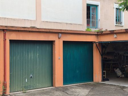 vends garage quartier saint bruno