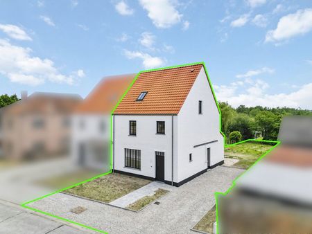 prachtige  volledig afgewerkte nieuwbouwwoning in landelijke omgeving