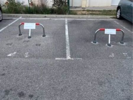 place parking pennes mirabeau gavotte